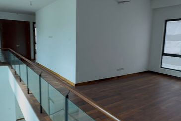 (2 storey bungalow)Amber @ Subang Bestari , Kwasa Damansara