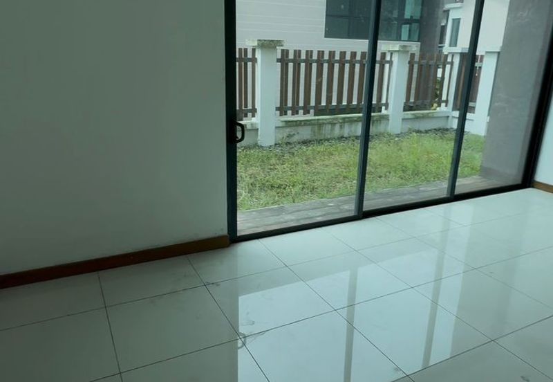 (2 storey bungalow)Amber @ Subang Bestari , Kwasa Damansara
