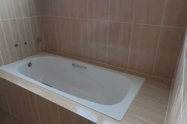 (2 storey bungalow)Amber @ Subang Bestari , Kwasa Damansara