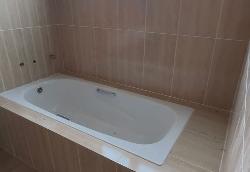 (2 storey bungalow)Amber @ Subang Bestari , Kwasa Damansara