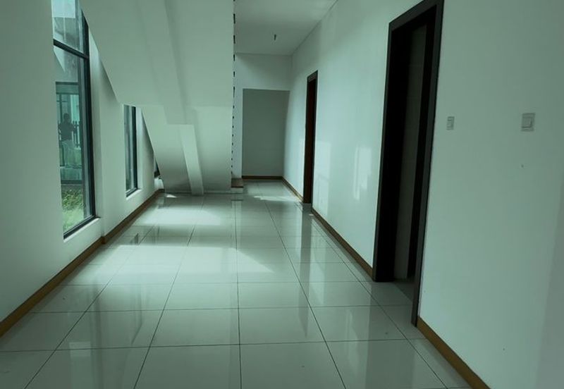 (2 storey bungalow)Amber @ Subang Bestari , Kwasa Damansara