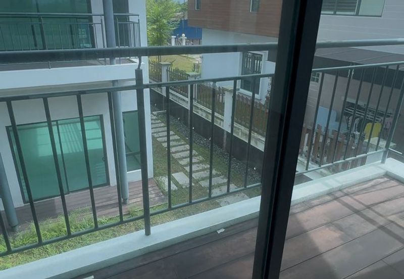 (2 storey bungalow)Amber @ Subang Bestari , Kwasa Damansara