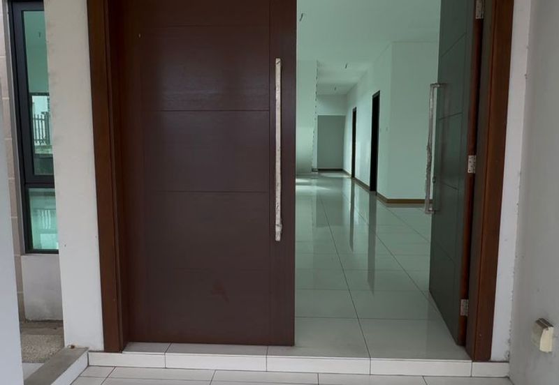 (2 storey bungalow)Amber @ Subang Bestari , Kwasa Damansara