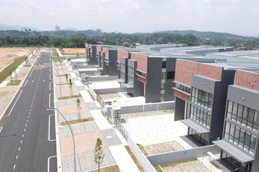 Elmina Business Park