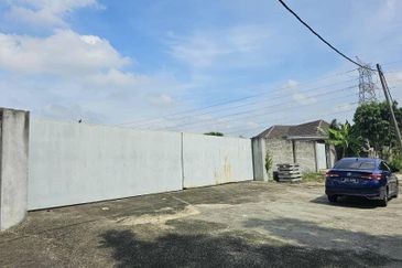 Subang Jaya , Kampung Bukit Lanchong  @  Shah Alam