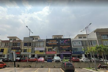 Bandar Tun Hussein Onn