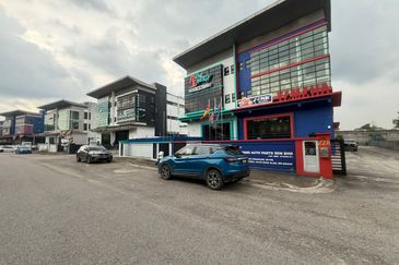 Bukit Jelutong