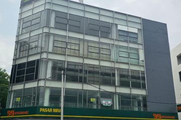 The Trillium @Lake Fields