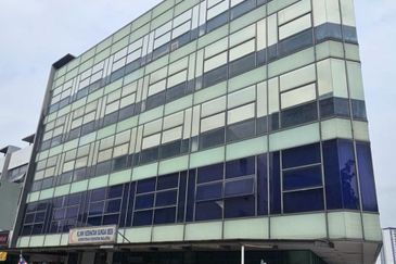 The Trillium @Lake Fields