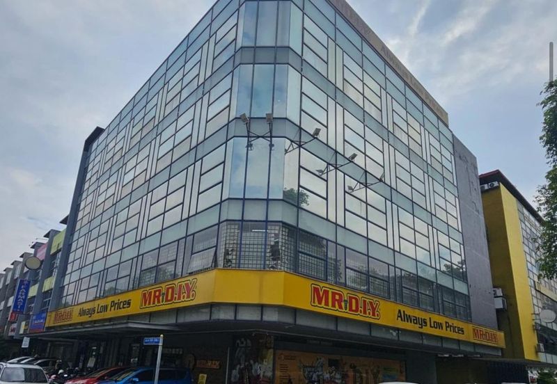 The Trillium @Lake Fields