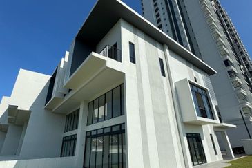 Alstonia Hilltop Homes