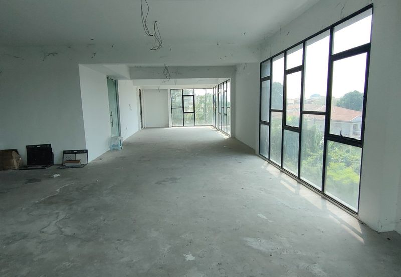 Empire Klang , Galeri Empire @ Klang  4 storey corner building  