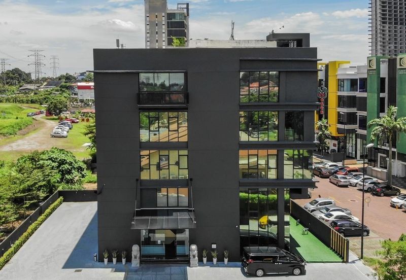 Empire Klang , Galeri Empire @ Klang  4 storey corner building  