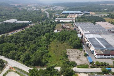Batang Kali @ Rawang , Serendah  Industrial land 