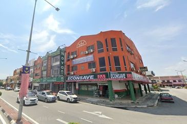 Jalan Bunga Pekan @ Banting 