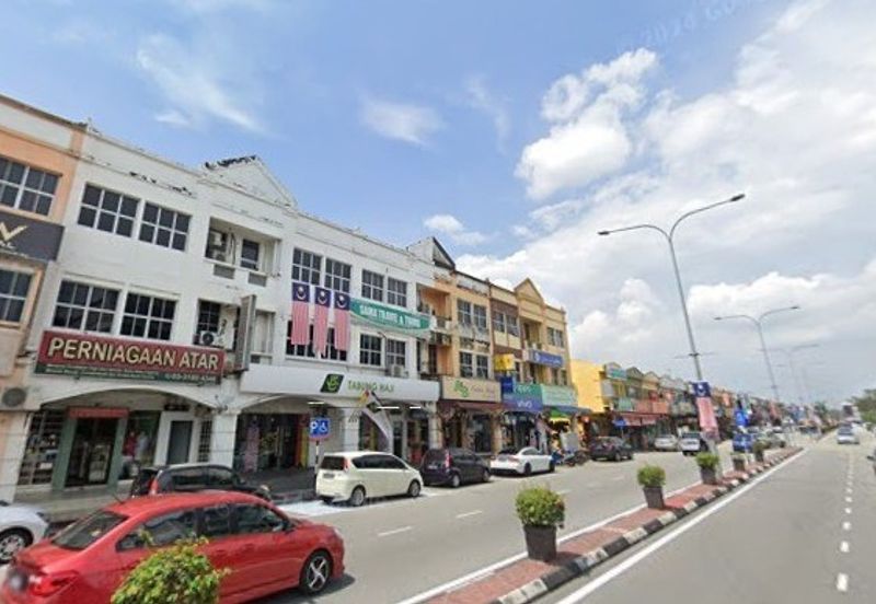 Jalan Bunga Pekan @ Banting 