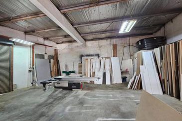 (Corner) Taman Bangi Jaya @ Semenyih 