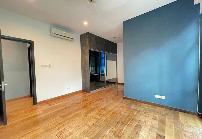 The Residence, Mont Kiara