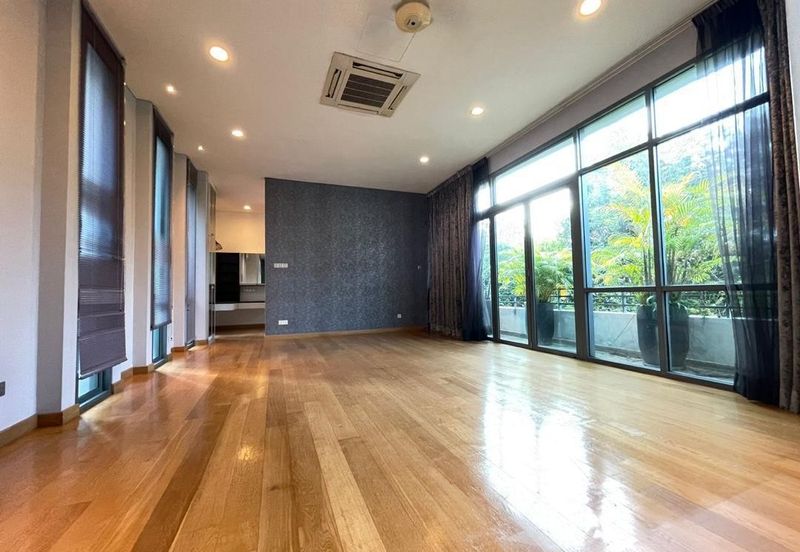 The Residence, Mont Kiara