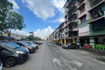 Jalan Dagang Mas 5, Taman Mas Sepang
