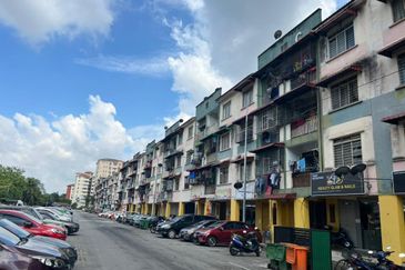 Jalan Dagang Mas 5, Taman Mas Sepang