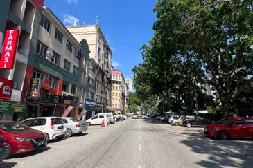 Jalan Dagang Mas 5, Taman Mas Sepang