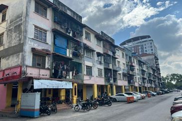 Jalan Dagang Mas 5, Taman Mas Sepang