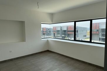 Elmina Business Park