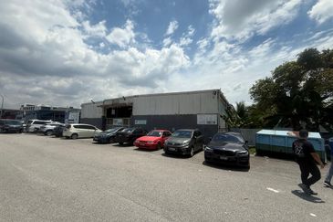 (Corner) TSB , Kota Damansara @ Sungai Buloh