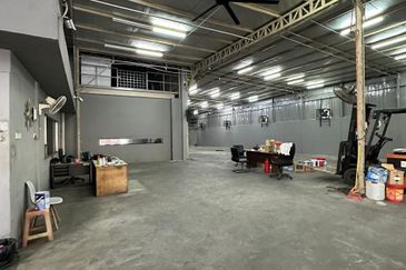 (Corner) TSB , Kota Damansara @ Sungai Buloh