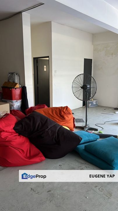 Bukit Jelutong , Seksyen U8 @ Shah Alam, Selangor, Bukit Jelutong