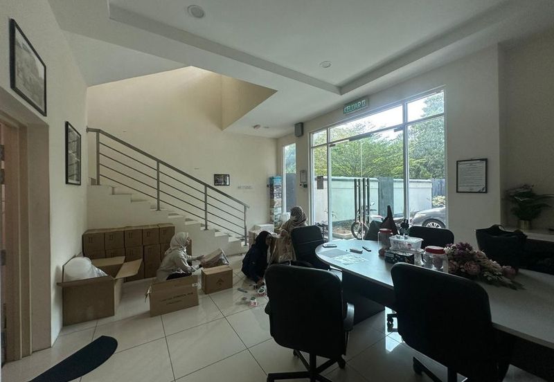 Hi-Tech 7 Industrial Park