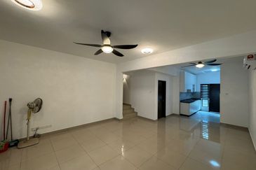 Kampung Sungai Kayu Ara