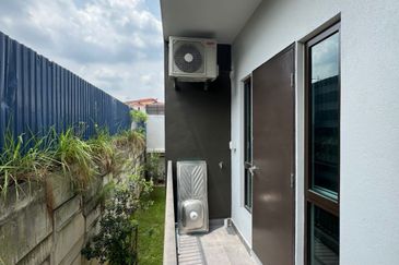 Kampung Sungai Kayu Ara