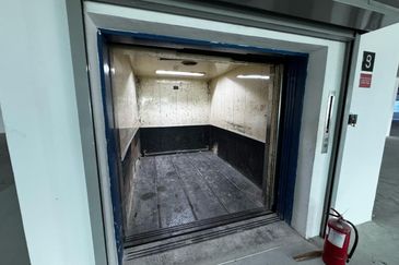 Bukit Jelutong , Seksyen U8 @ Shah Alam