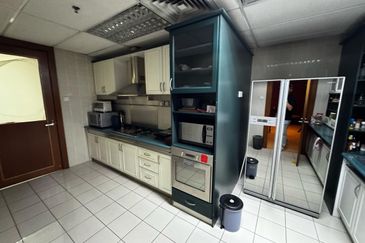 Bukit Jelutong , Seksyen U8 @ Shah Alam