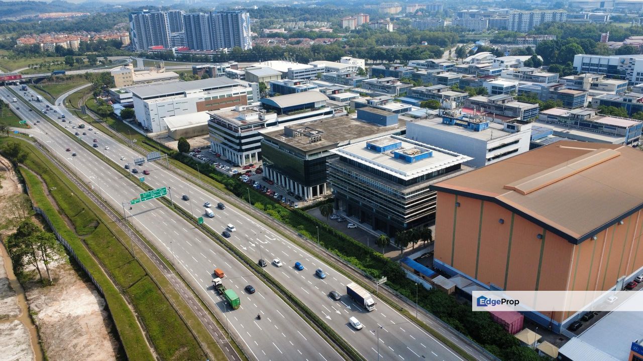 Bukit Jelutong , Seksyen U8 @ Shah Alam, Selangor, Shah Alam