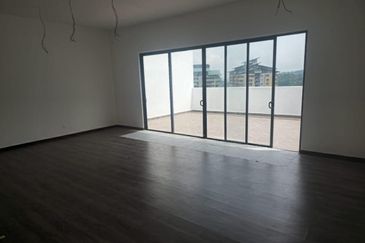 Empire Residence @ Damansara Perdana , Petaling Jaya 