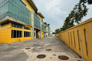 Alam Premier Industrial Park , Seksyen 33 @  Shah Alam