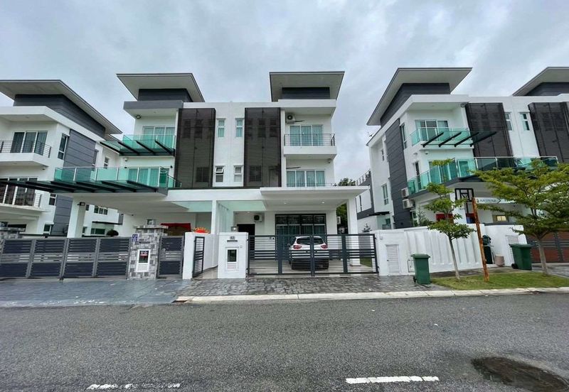 Suria Villa @ Sungai Long