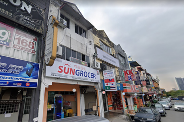 Jalan Kenari, Bandar Puchong Jaya