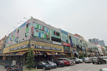 【 Corner Shop】Bandar Puteri Puchong , Main Road , Puchong Jaya , Jalan Kenari