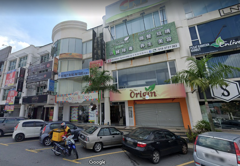 Bandar Puchong Puteri Ground floor Shop for rent Corner , Puchong Jaya Jalan Kenari Puchong bukit jalil Bandar Kinrara