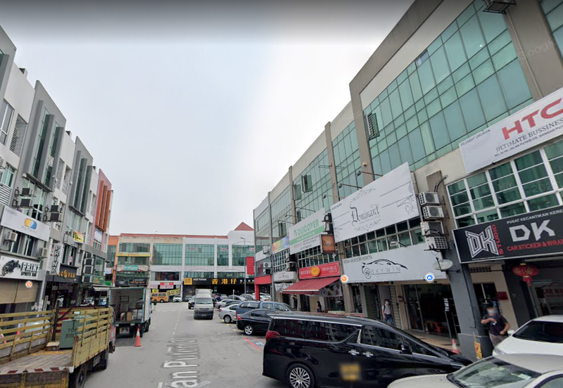 Bandar Puchong Puteri Ground floor Shop for rent Corner , Puchong Jaya Jalan Kenari Puchong bukit jalil Bandar Kinrara