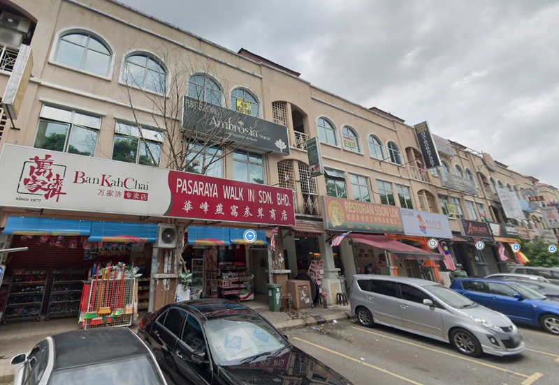 Bandar Puteri Puchong 5 3Storey Shop For Sale , Fully Tenanted , Facing Main Road , Long Lease Tenant