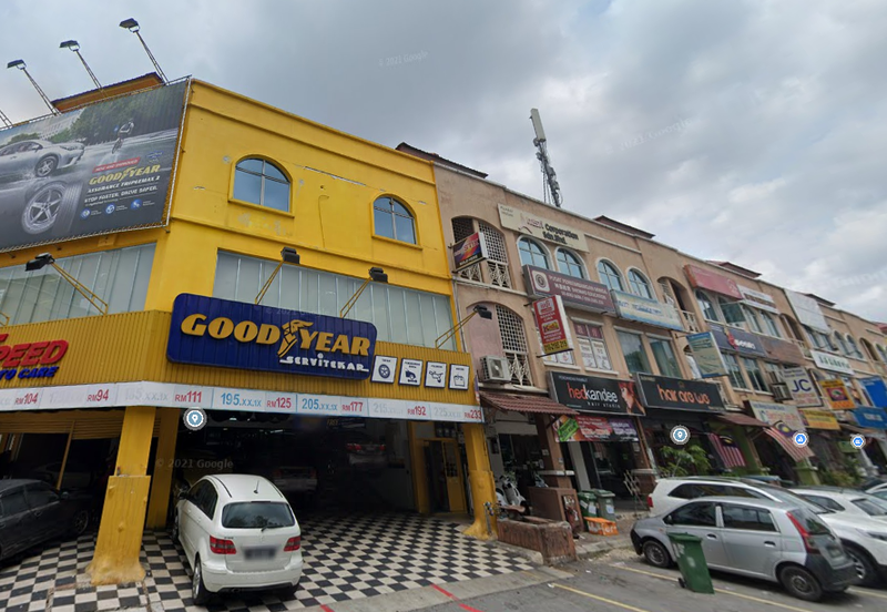 Bandar Puteri Puchong 5 3Storey Shop For Sale , Fully Tenanted , Facing Main Road , Long Lease Tenant