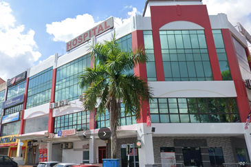 2Adjoining Shop Bandar Puteri Shop , Puteri 1, Puteri 2 , Puteri 5 , Jalan  Kenari , Puchong Jaya