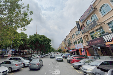 3Storey Shop Bandar Puteri 5 shop for sale , Bandar Puteri Puchong , Jalan Kenari , Puchong Jaya , Puchong Utama