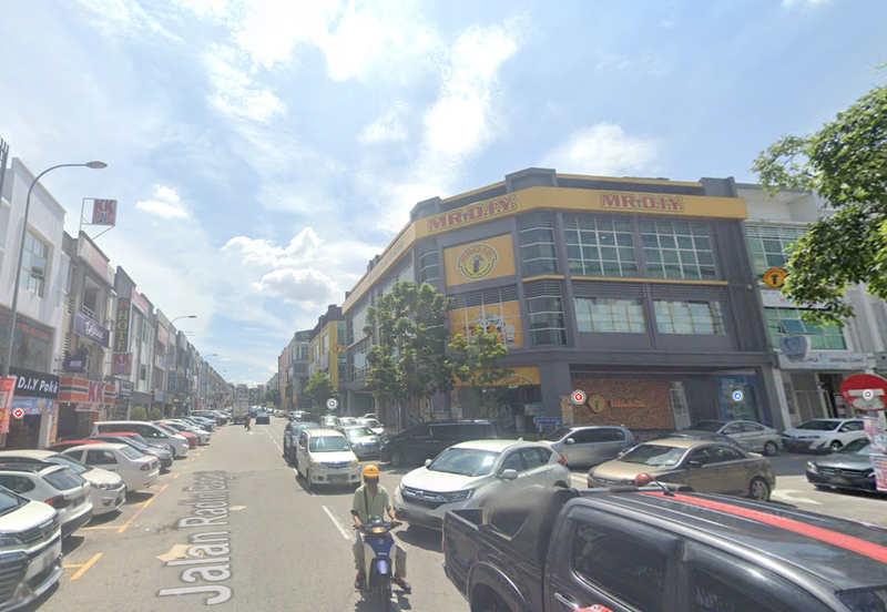 4 Storey Shop for Sale Sri Petaling , Radin Bagus , Bandar Sri Petaling 
