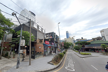 1.5 Storey Shop for Rent Changkat Bukit Bintang Jalan Alor , KL City 